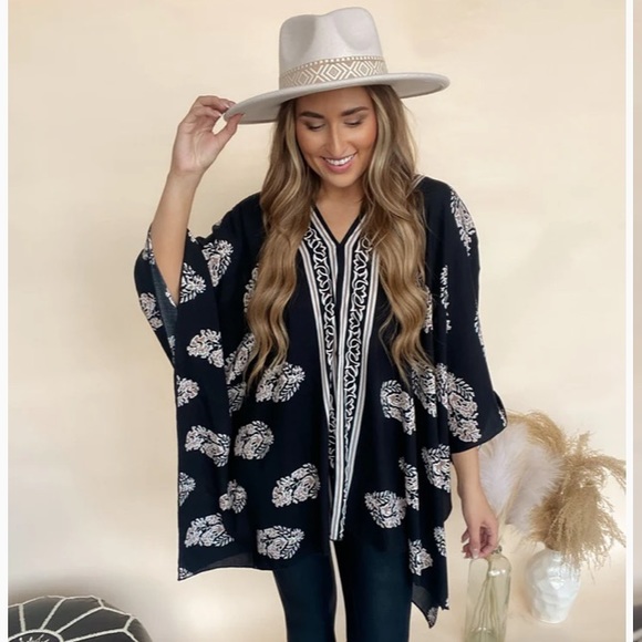 Last 1 then sold out! New Oversized Boho Kimono Top - Picture 2 of 5